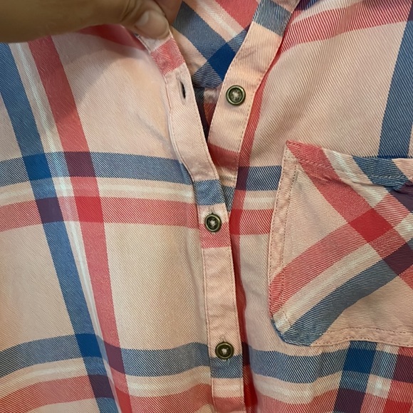 C&C California women’s pink plaid Shirt - Picture 5 of 7